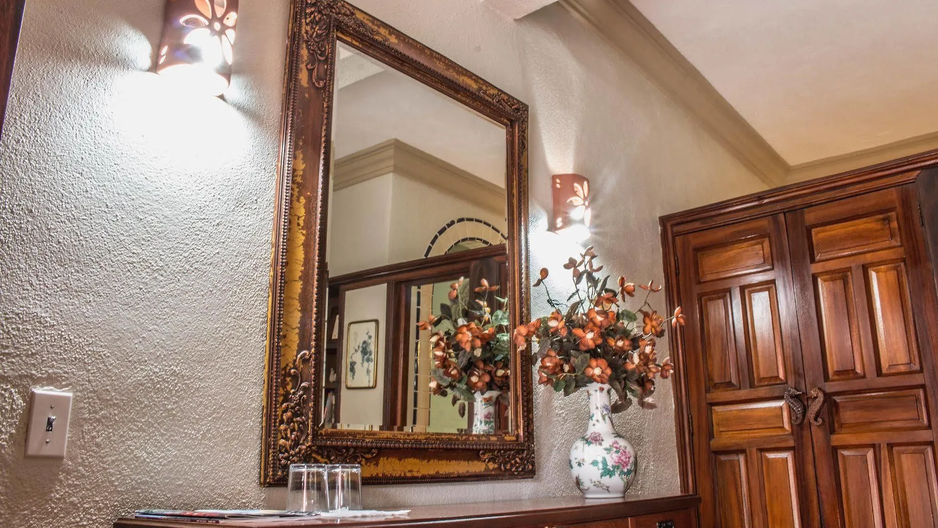 Collection O Casa Bella Hotel Boutique, Cabo San Lucas