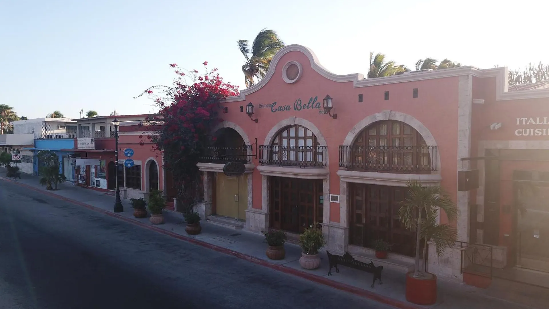 Collection O Casa Bella Hotel Boutique, Cabo San Lucas
