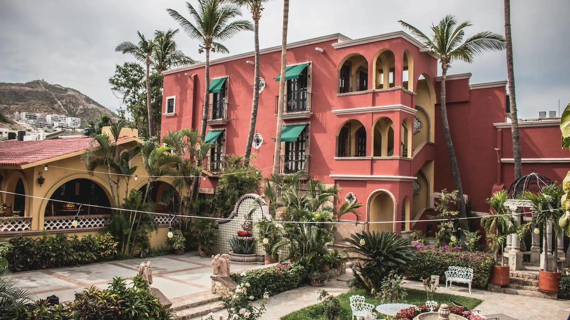 Collection O Casa Bella Hotel Boutique, Cabo San Lucas